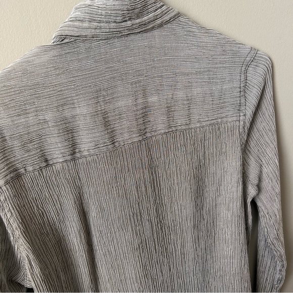 Express Gray and Black Small Button Down - Picture 4 of 5